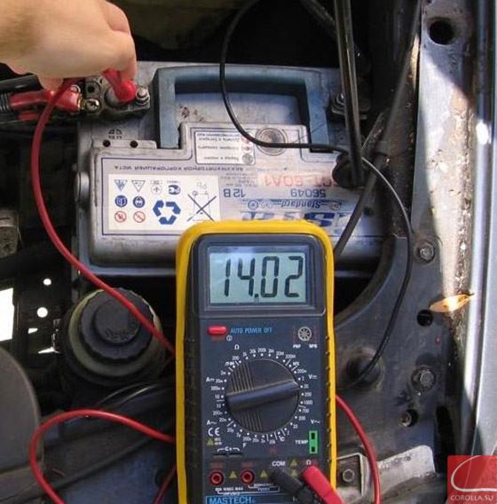 Измерение заряда АКБ от генератора мультиметром