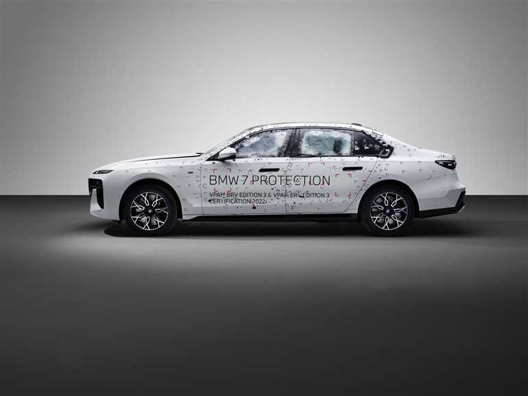 BMW 7-серия: все о четвёртом поколении и его особенностях