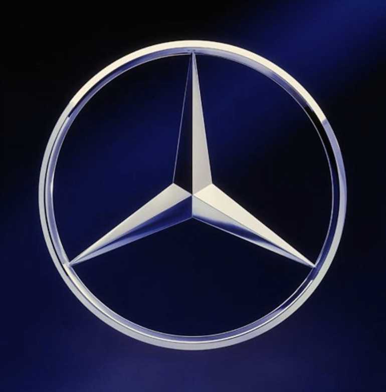 Эмблема Mercedes в товарах и качестве