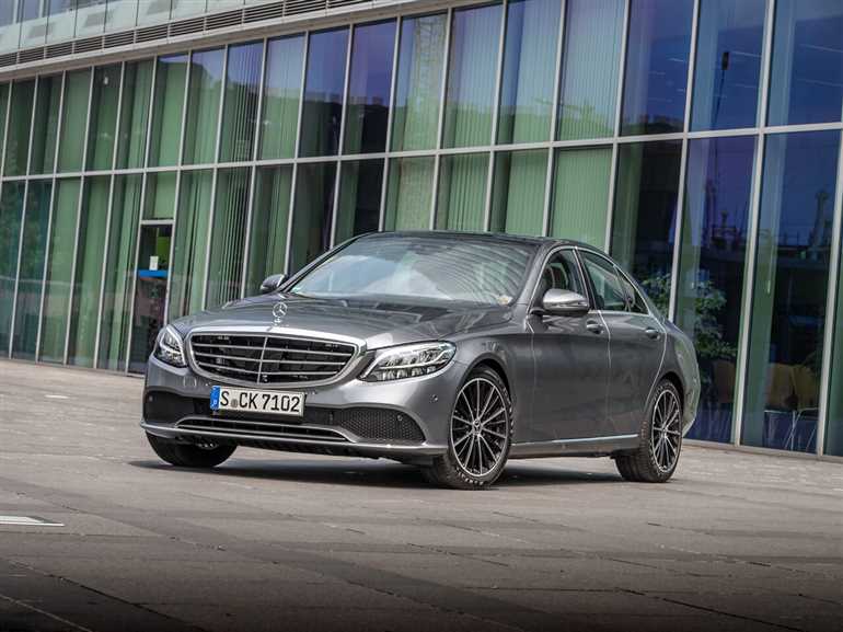 Mercedes-Benz C-Класс: обзор моделей, технические характеристики, отзывы владельцев