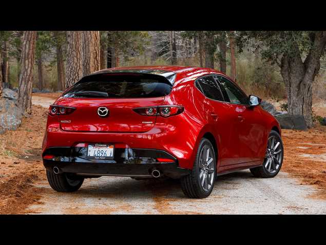 Обзор Mazda 3 Sedan: особенности, характеристики, отзывы