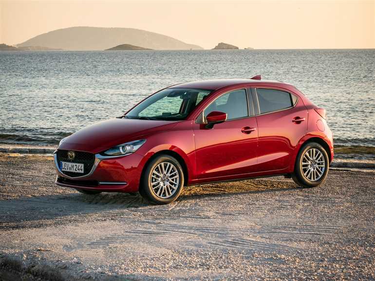 Отзывы владельцев Mazda 2: мнения и впечатления о модели