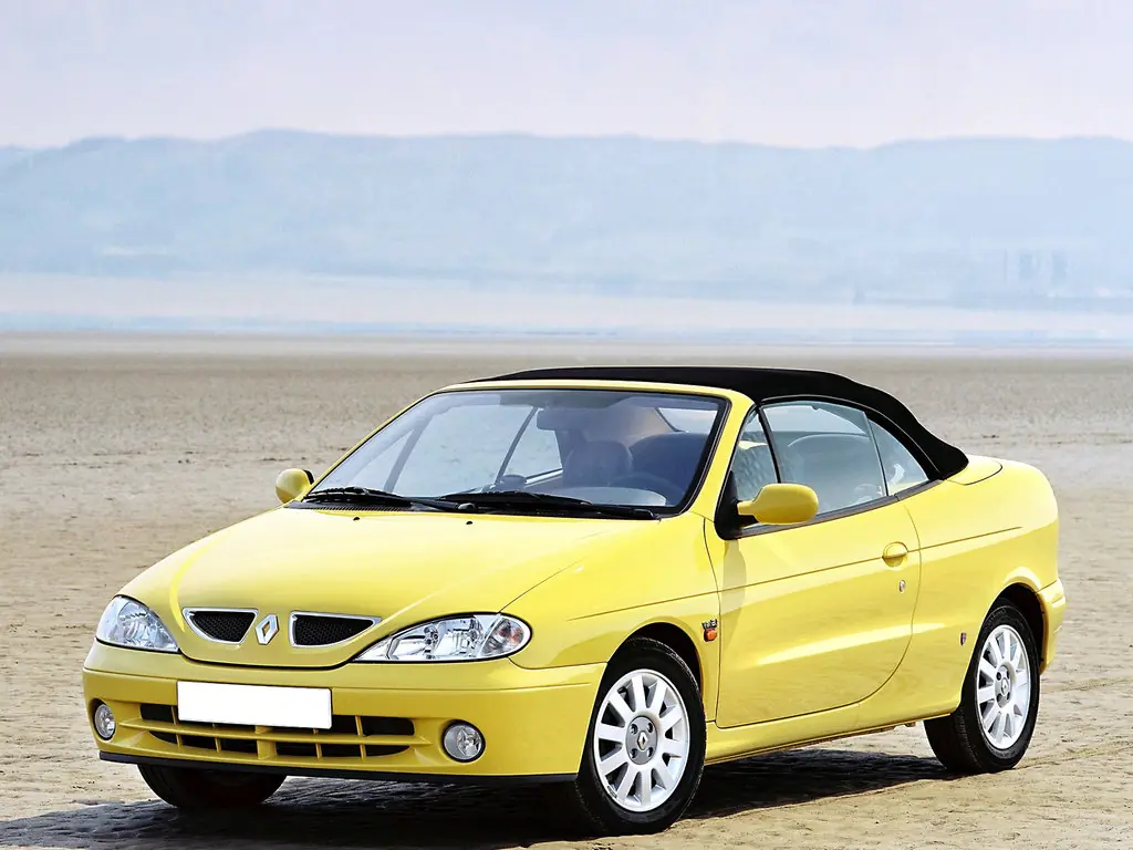 Отзывы владельцев Renault Megane 1: минусы и плюсы