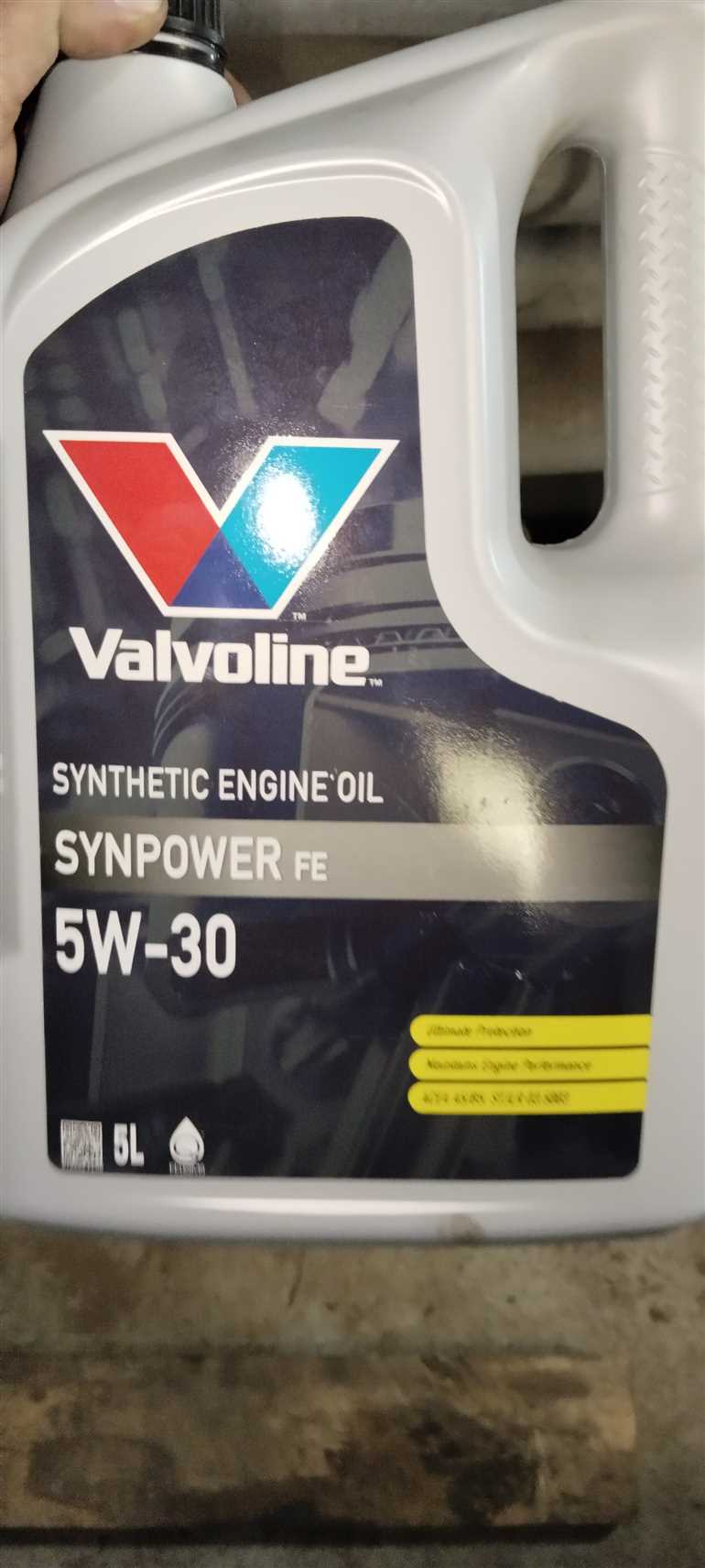 Valvoline SynPower FE 5W-30: описание, преимущества, использование