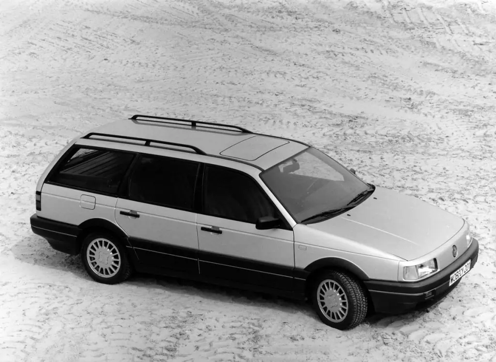 Характеристики и комплектации Volkswagen Passat 1988 года универсал B3